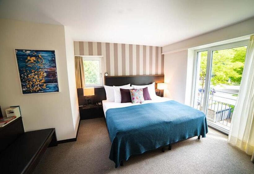 سوییت جونیور, Park Hotel Winterthur
