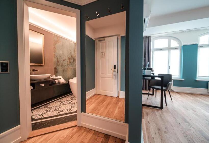 Executive Room, Royal St Georges Interlaken Mgallery Collection