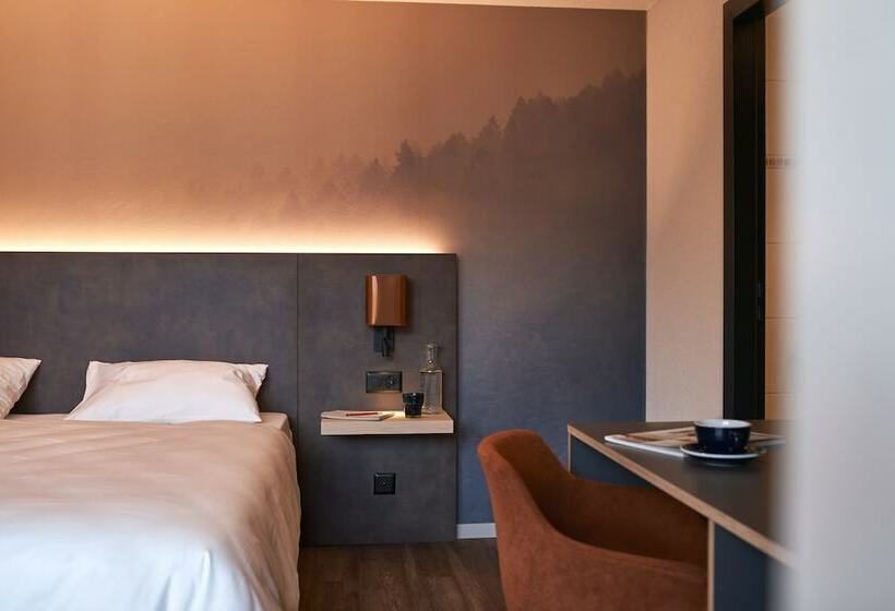 Номер Стандарт, The Hey Hotel
