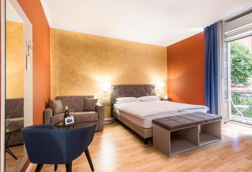 سوئیت جونیور با تراس, Zurigo Downtown