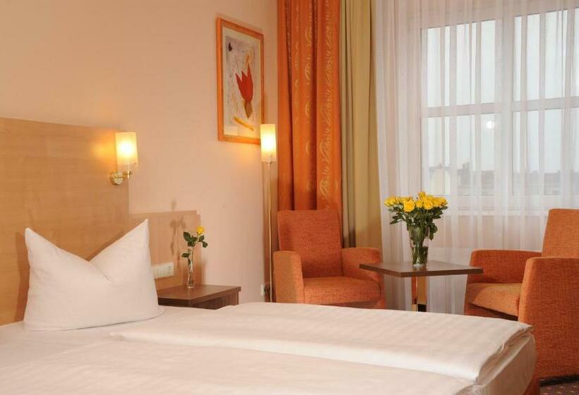 اتاق استاندارد, Plaza Inn Berlin Charlottenburg