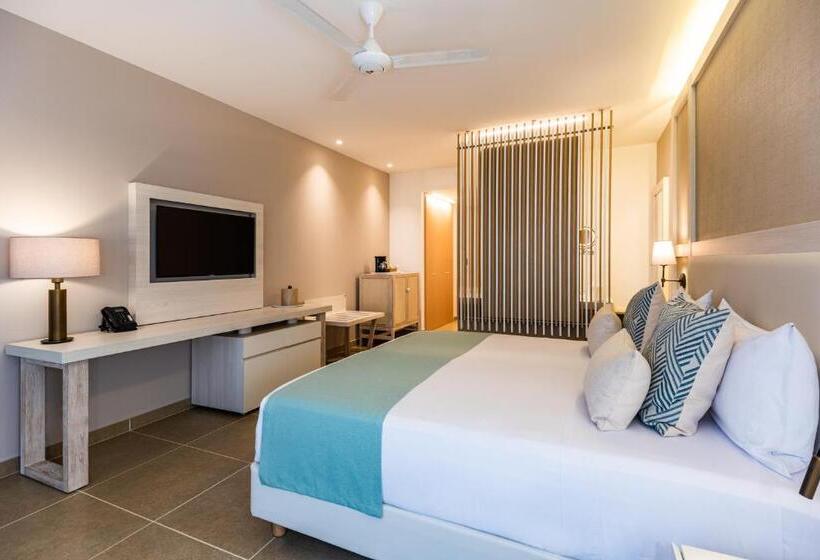 اتاق سوپریور, Irotama Resort