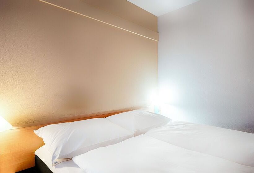Номер Стандарт, B&b Hotel Bonn City