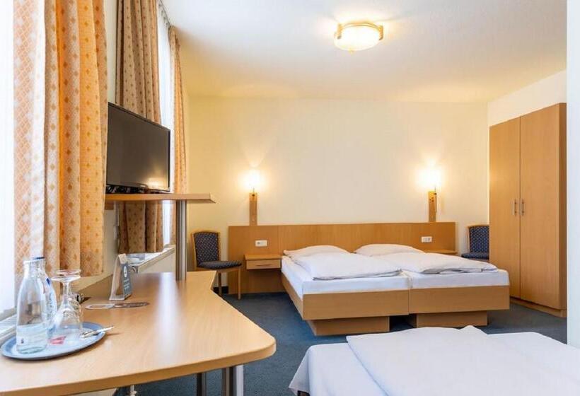 اتاق استاندارد سه نفره, Trip Inn Hotel Conti