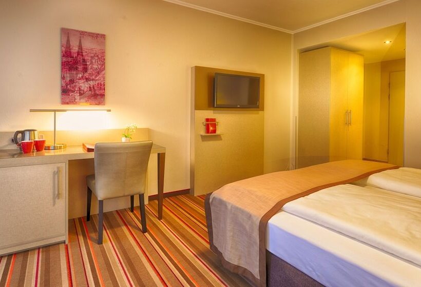 اتاق سوپریور, Leonardo Hotel Köln