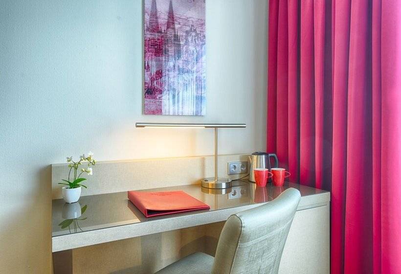 اتاق سوپریور, Leonardo Hotel Köln