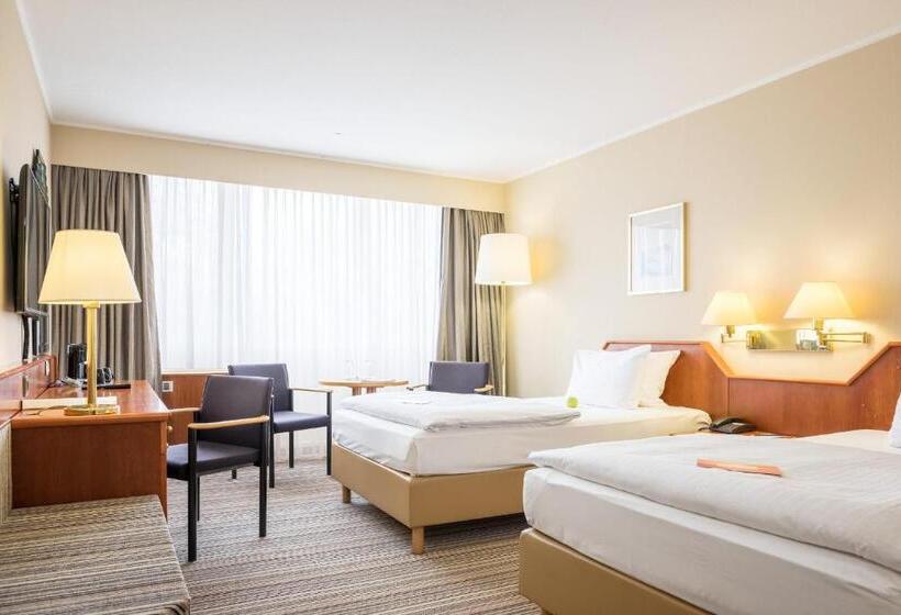 Номер Стандарт, Leoso Hotel Leverkusen