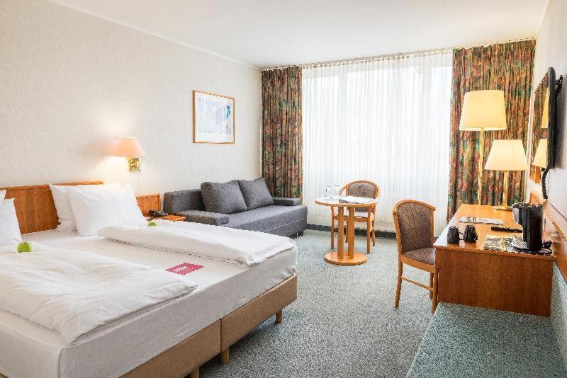 Номер Стандарт, Leoso Hotel Leverkusen
