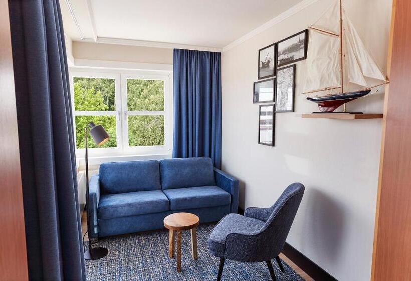 Quarto Familiar, Steigenberger Conti Hansa