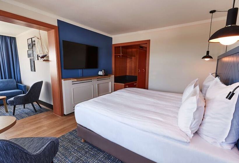 Quarto Familiar, Steigenberger Conti Hansa