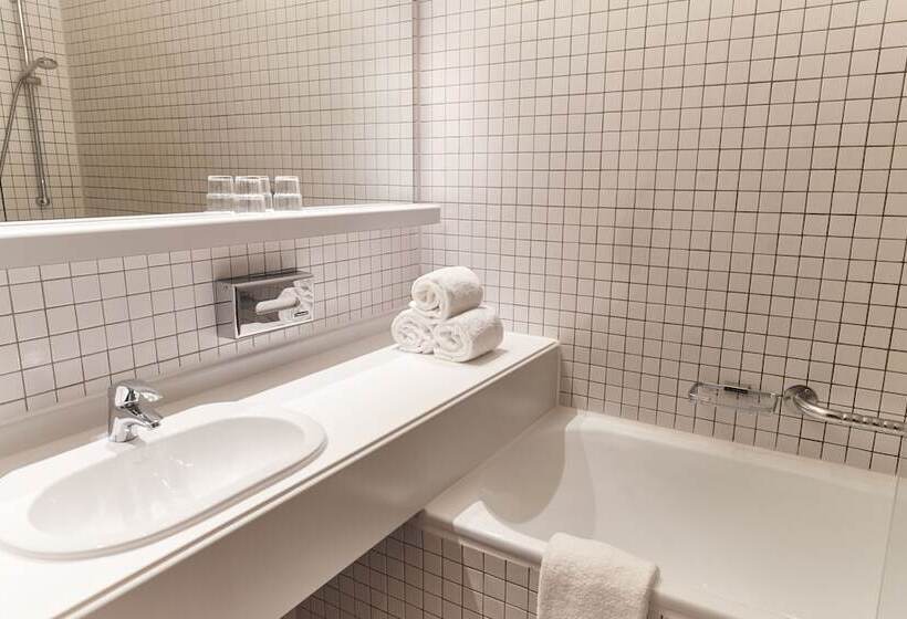 Quarto Estandar, Steigenberger Conti Hansa