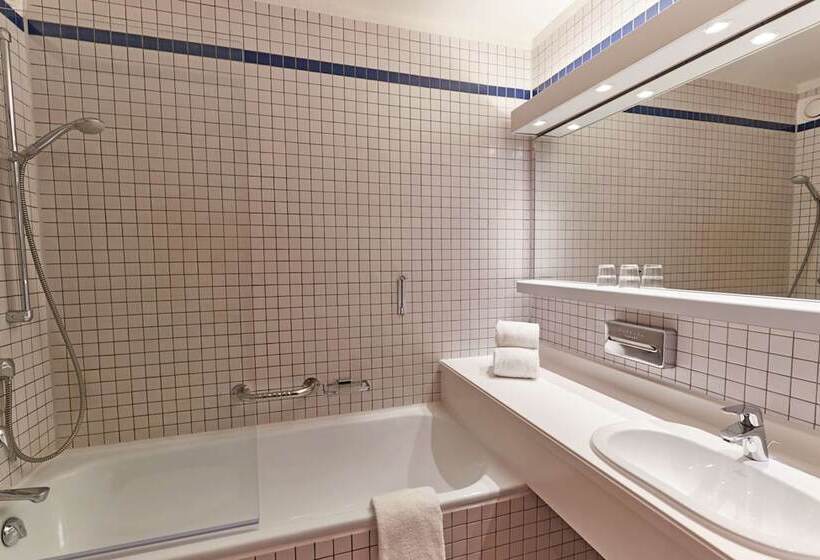 Quarto Estandar, Steigenberger Conti Hansa
