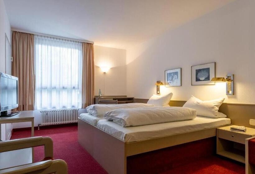 غرفة قياسية, Baden Baden