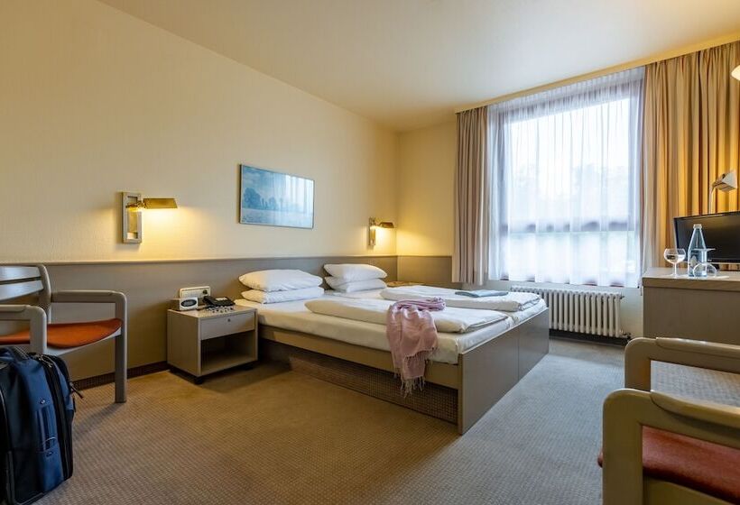 غرفة قياسية, Baden Baden