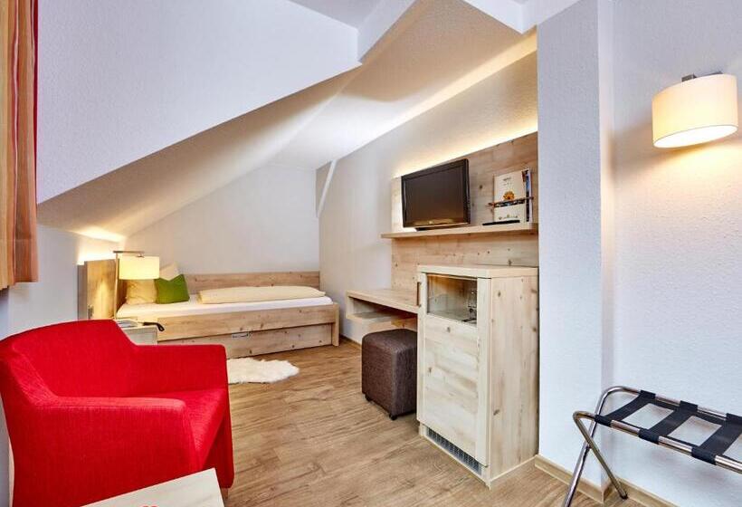 Номер Стандарт Индивидуальный, Zum Turm     Apartments Und Gästezimmer