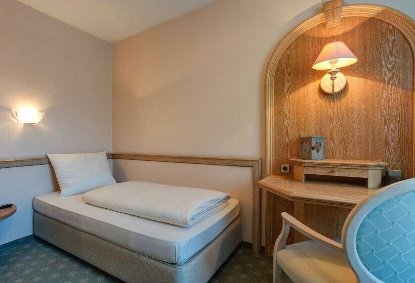 Номер Стандарт Индивидуальный, Centro Hotel Stern, Trademark Collection By Wyndham