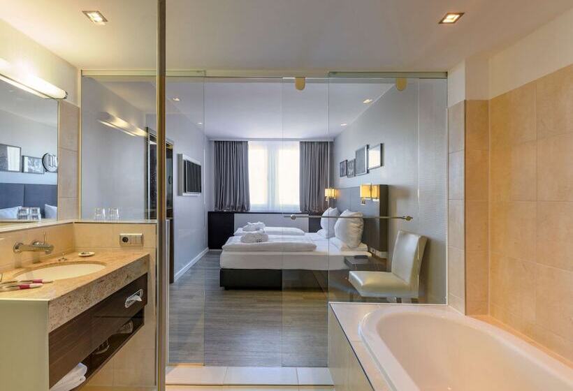 سوییت جونیور, Mercure Hotel Potsdam City