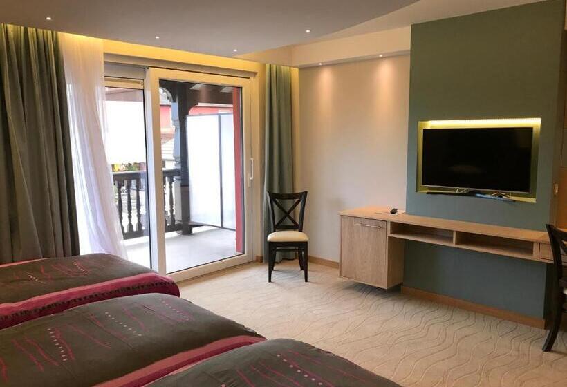 Семейный Номер, Au Soleil, Hôtel Restaurant & Spa