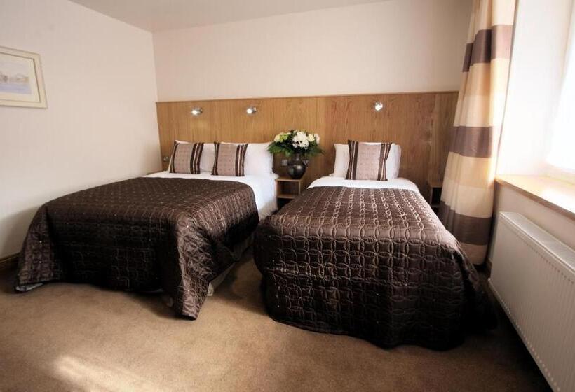 Standard Single Room Single Bed, Blooms