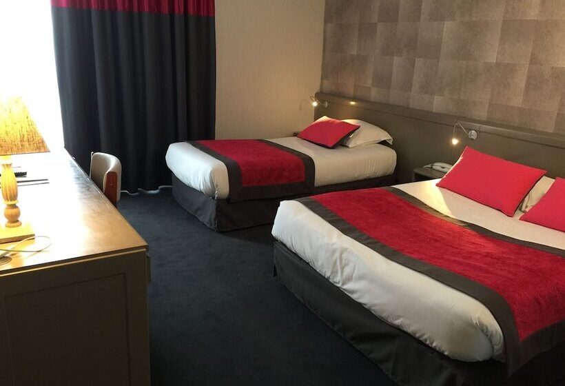 Номер Стандарт Трехместный, Brit Hotel Golfhotel Saint Samson