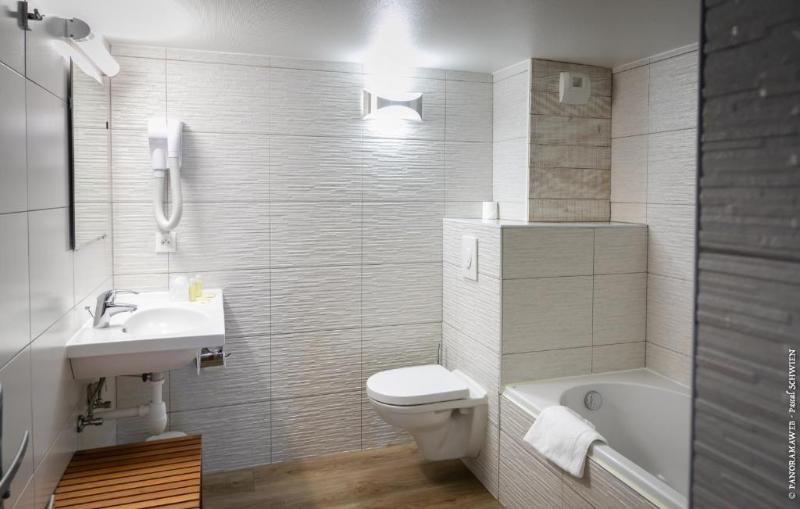 Номер Комфорт, Logis Hôtel De La Cloche