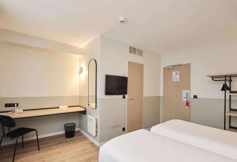Номер Стандарт, Ibis Styles Paris Poissy