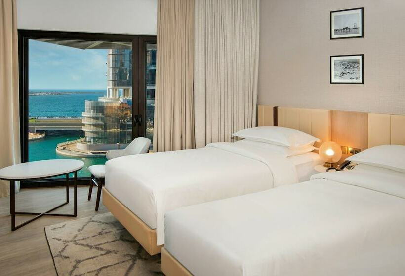 Chambre Club, Sheraton Abu Dhabi Hotel & Resort