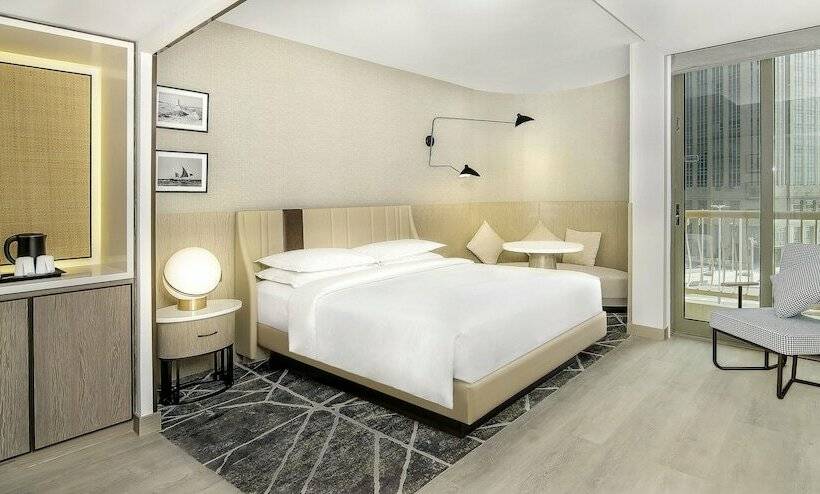 Chambre Classique Lit Double, Sheraton Abu Dhabi Hotel & Resort