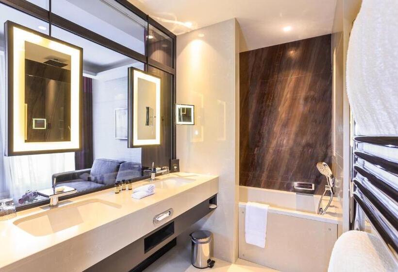 デラックスルーム, Grand Hotel La Cloche Dijon   Mgallery