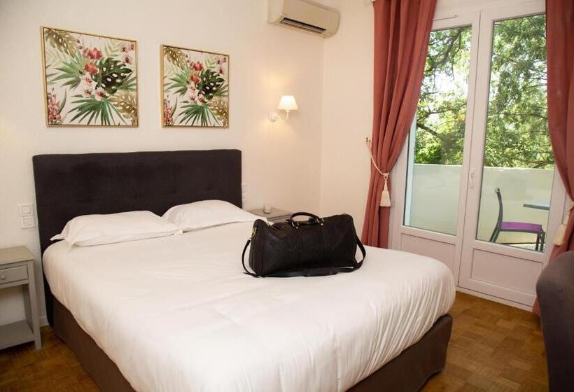 Номер Стандарт, Logis Hotel Le Blason De Provence