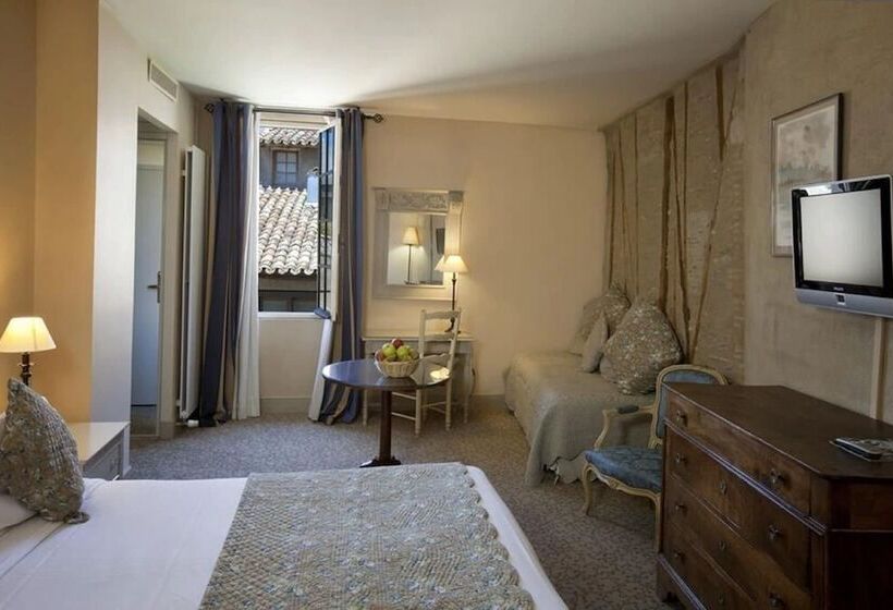 اتاق سوپریور سه تخته, Hôtel Le Donjon   Cœur De La Cité Médiévale