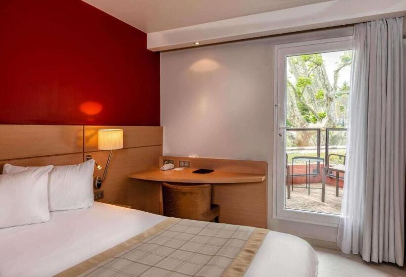 Номер Superior Кровать Кинг, Best Western Plus Le Lavarin