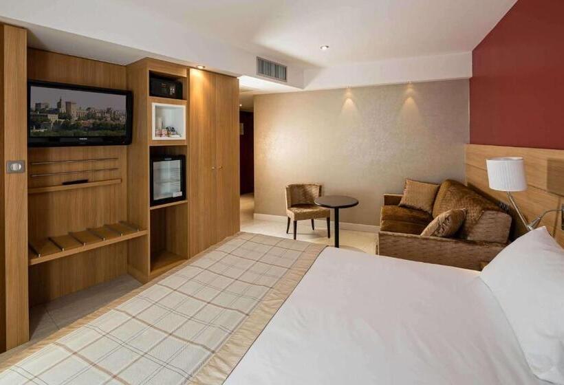 Семейный Номер, Best Western Plus Le Lavarin
