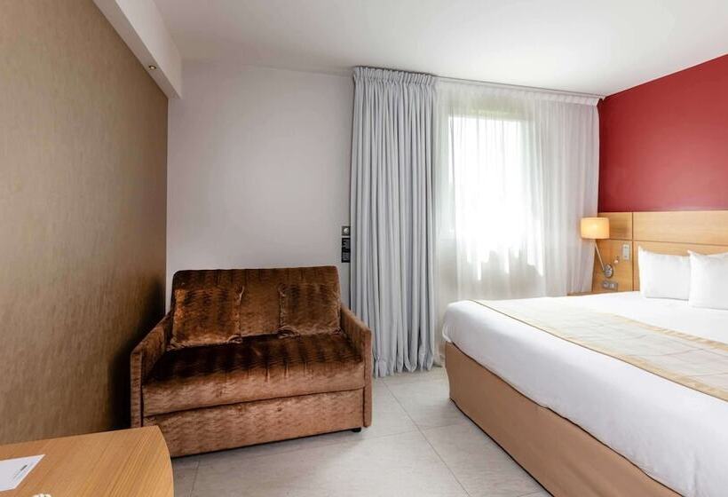 Семейный Номер, Best Western Plus Le Lavarin