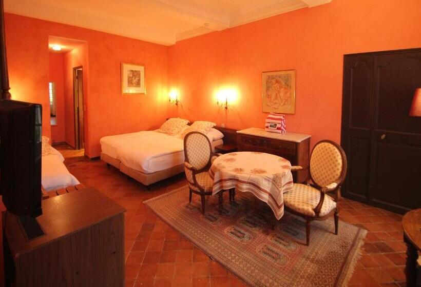 اتاق استاندارد سه نفره, Hostellerie Le Beffroi