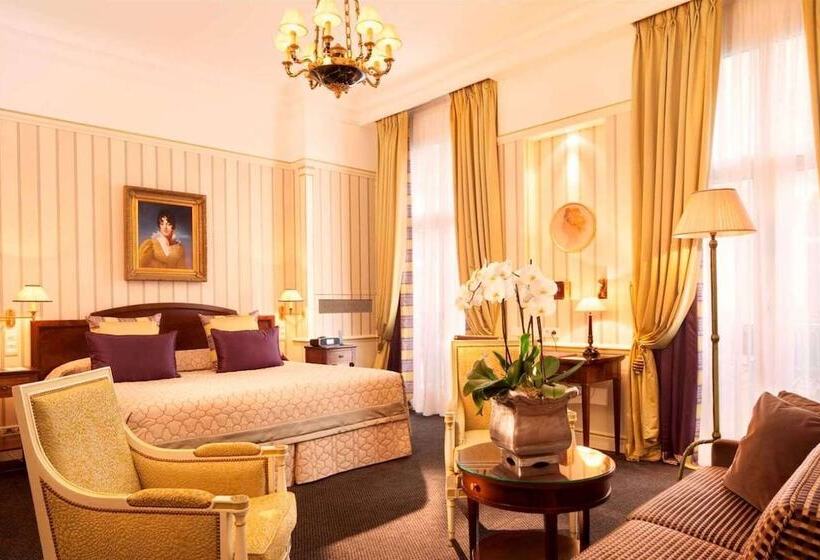 Полулюкс, Hôtel Napoleon Paris