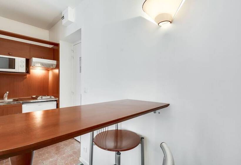 带2个卧室的公寓, Pavillon Courcelles Parc Monceau