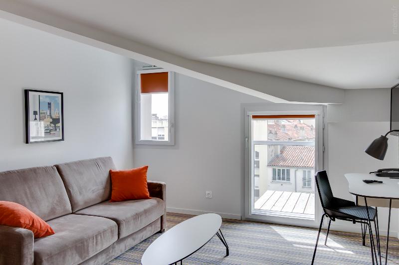 إستوديو قياسى, Privilège Appart Hôtel Saint Exupéry