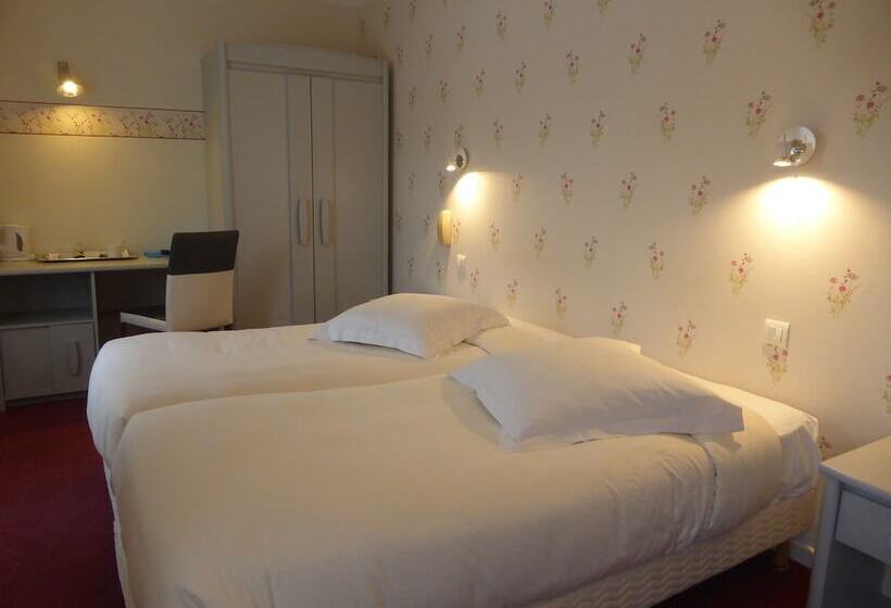 Номер Superior, Logis   Hostellerie & Restaurant Saint Louis