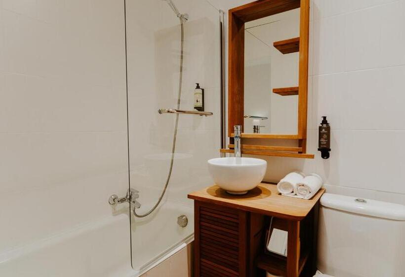 Номер Basic, Le Petit Castel