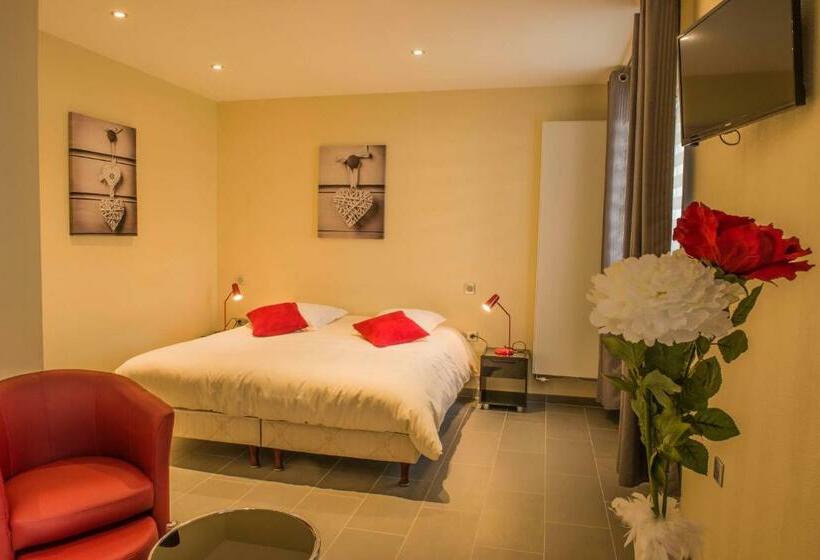 Номер Superior, Logis   Hostellerie & Restaurant Saint Louis