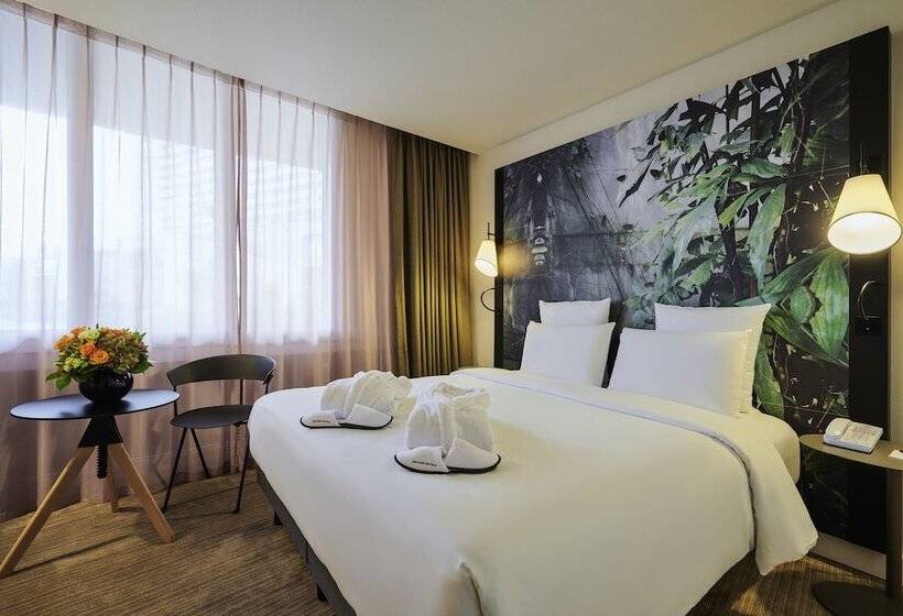 اتاق پرستیژ, Mercure Paris La Defense