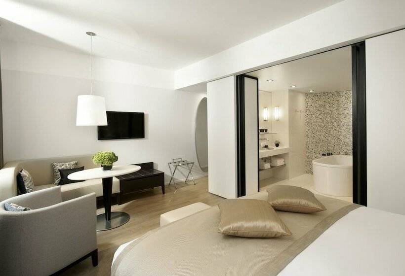 سوئیت جونیور پریمیوم, Sofitel Paris Arc De Triomphe
