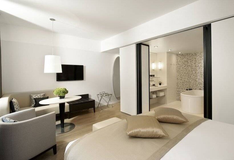 سوئیت جونیور پریمیوم, Sofitel Paris Arc De Triomphe