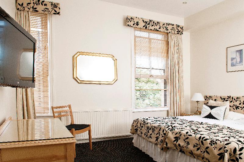 Standard Room, Rushmore