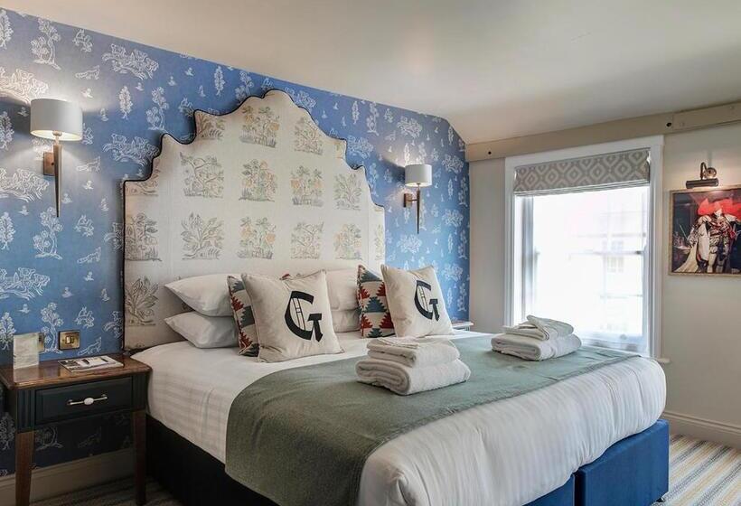 سوییت, The George