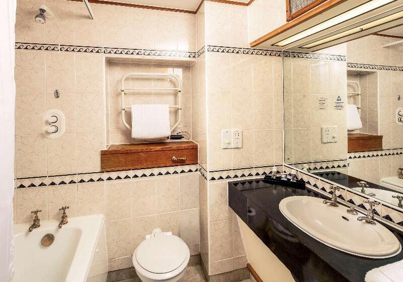 اتاق کلاسیک یک تخته, Mercure York Fairfield Manor