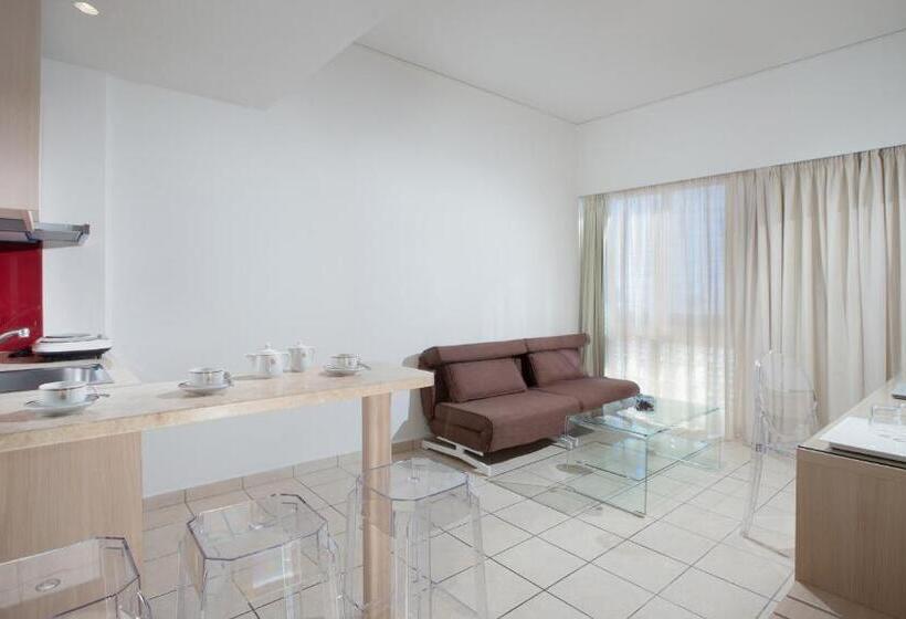 家族用アパートメント, Alexandra Hotel&apartments