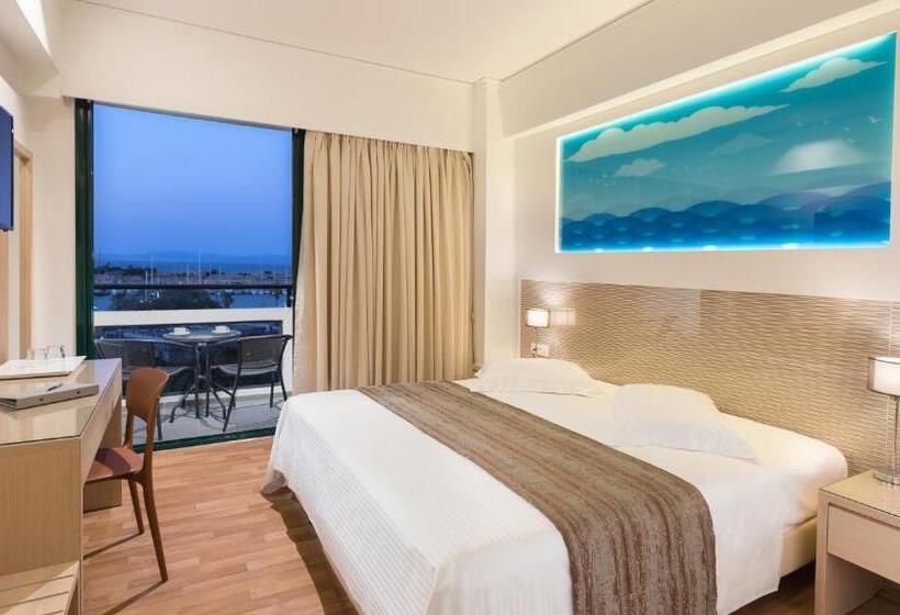 家族用アパートメント, Alexandra Hotel&apartments