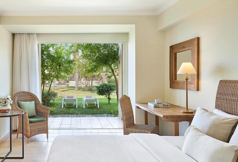 חדר משפחתי מקשר, Grecotel Filoxenia, Beach Luxury Resort